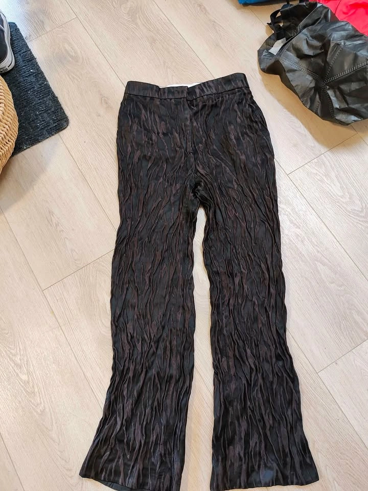 Brown and black pants - photo 4