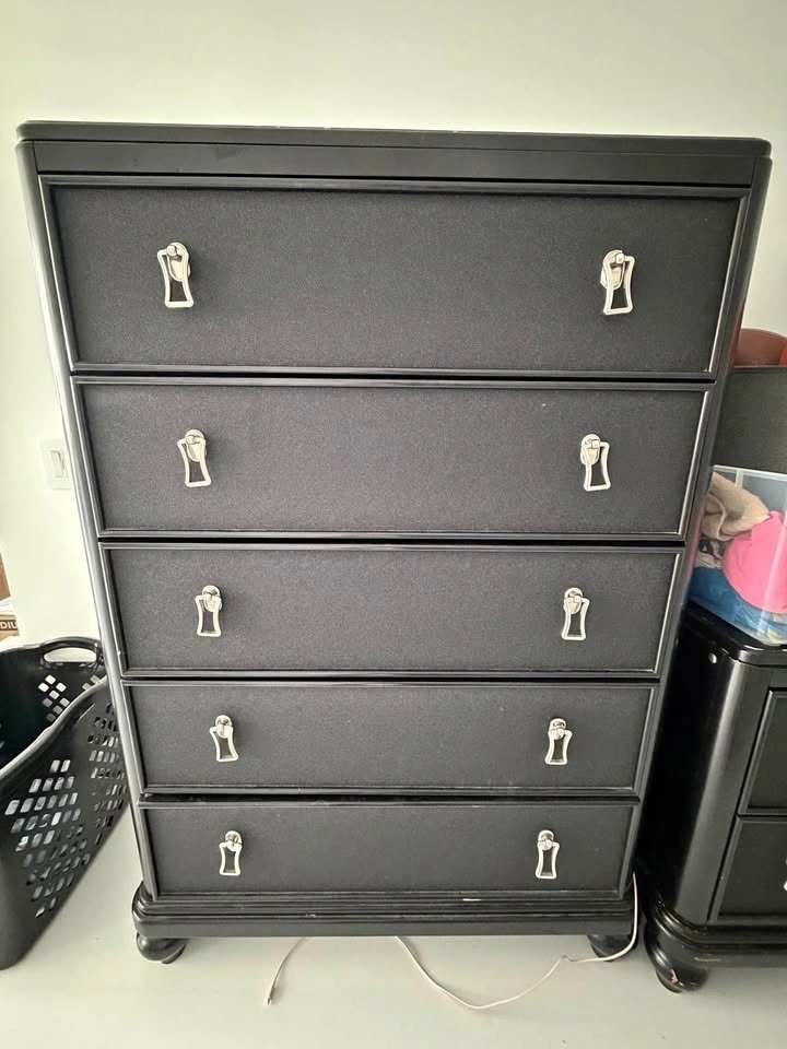 5 Drawer Dresser from Raymour & Flanigan