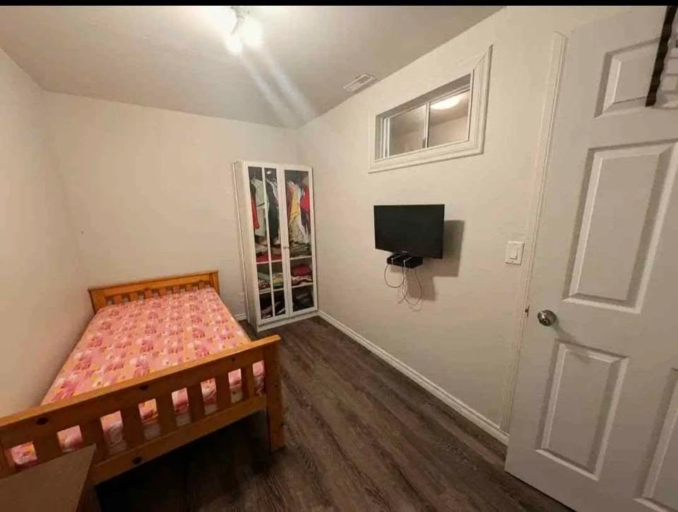 2 Beds 1 Bath - House - photo 5