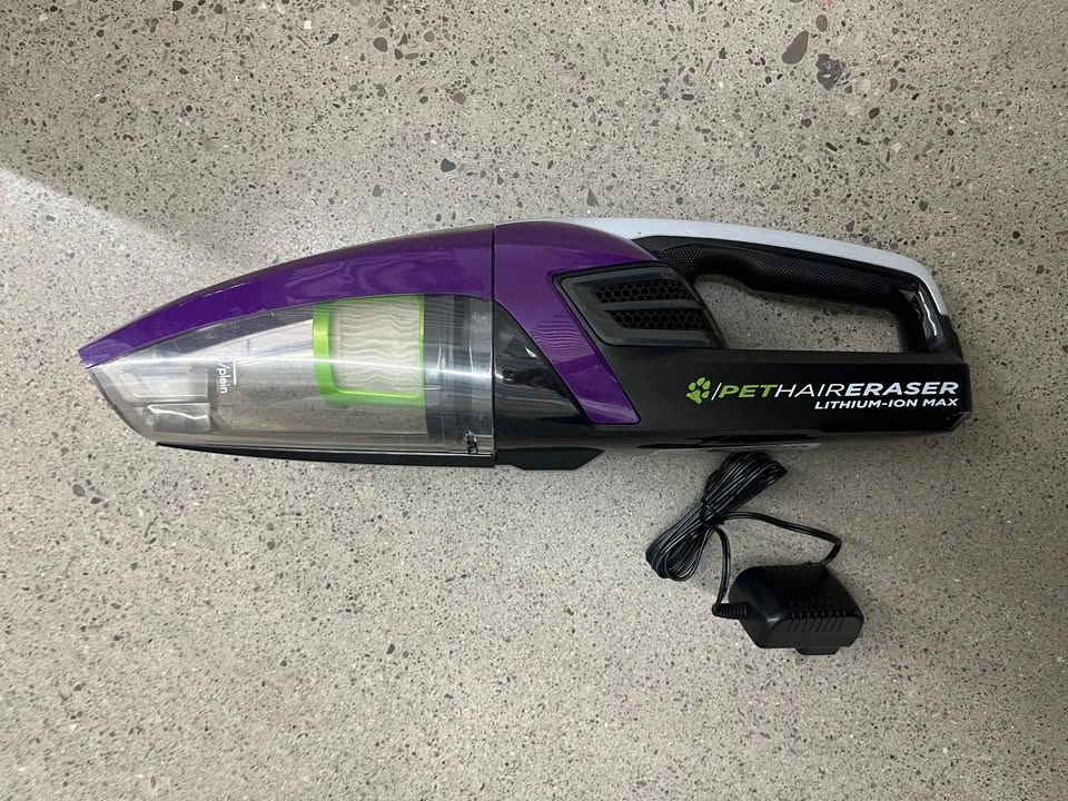 Bissell Portable Handheld Vacuum / Manual Vacuum - photo 4