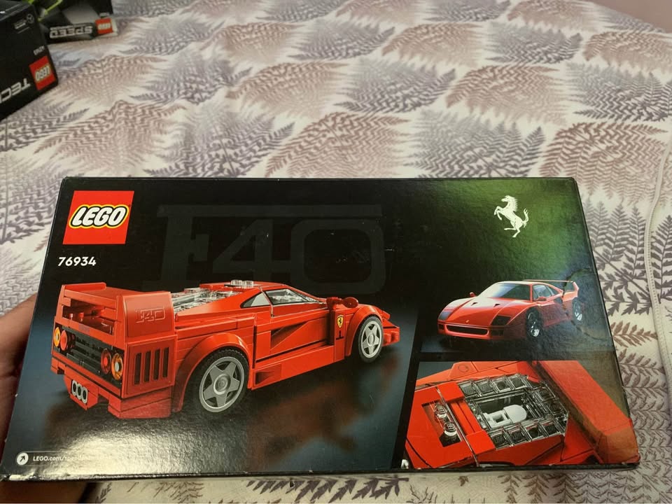 Lego Speed Champions Ferrari F40 76934 - photo 2