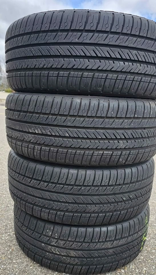 Huyndai Elantra OEM rims with All Season Tires 215/45R17 - photo 2
