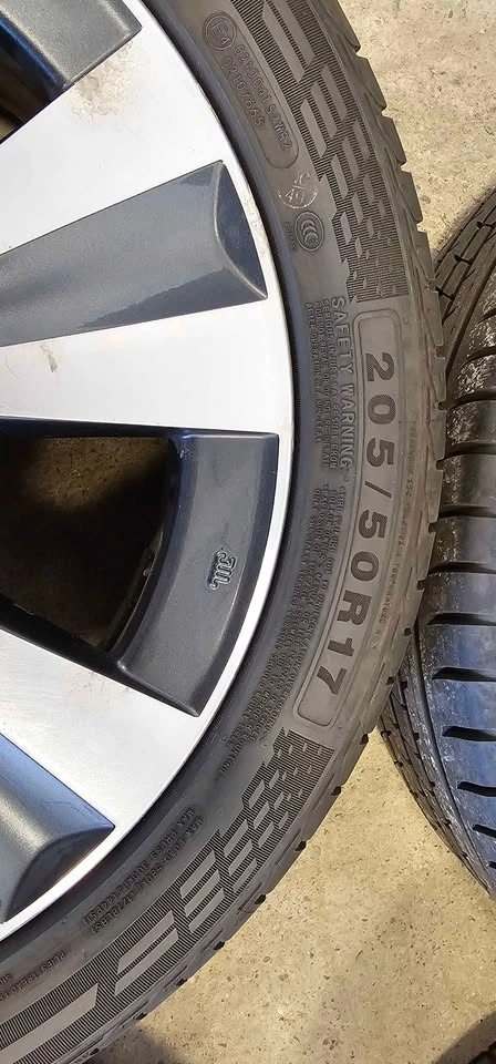 Nissan kicks OEM Rims with All Season Tires 205/50R17 - photo 4