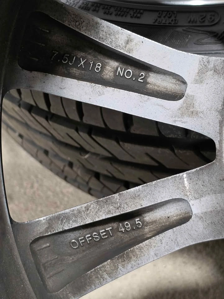 Hyundai Genesis OEM Rims with All Seasons (Staggered) - photo 4