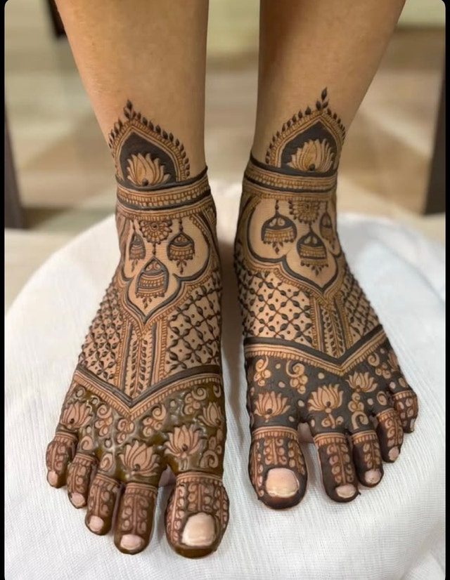 Bridal Mehendi Designs - photo 4