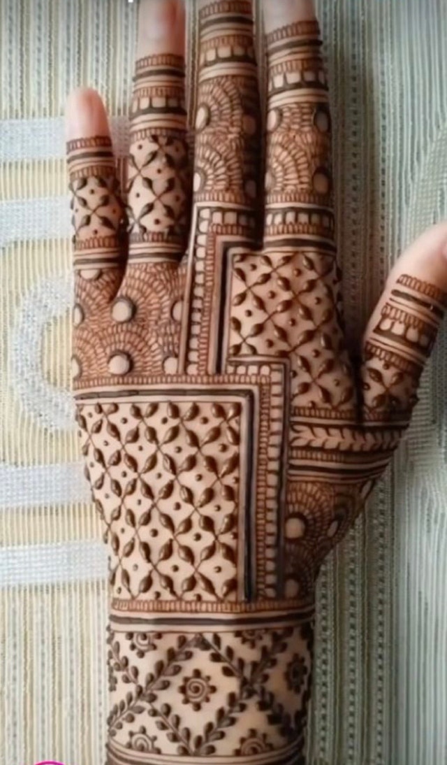 Traditional Mehendi Designs Kanata - photo 4
