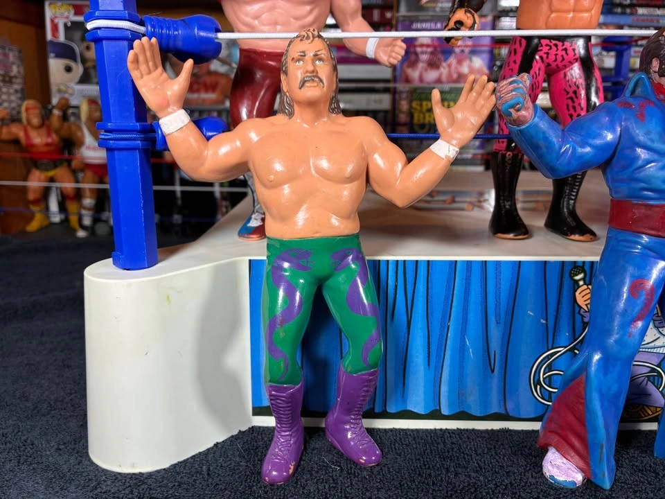 6 WWF / WWE LJN 1980’s 8” Rubber Wrestling Figures - Honky Tonk - photo 2