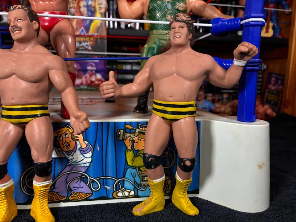 5 WWF / WWE LJN 1980’s 8” Rubber Wrestling Figures - Killer Bees - photo 4