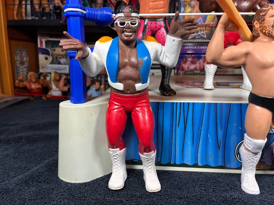 6 WWF / WWE LJN 1980’s 8” Rubber Wrestling Figures - Hacksaw - photo 2
