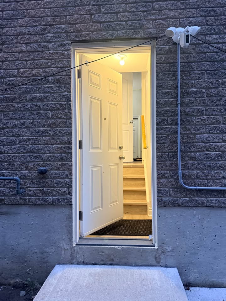 1 Bed 1 Bath - Townhouse