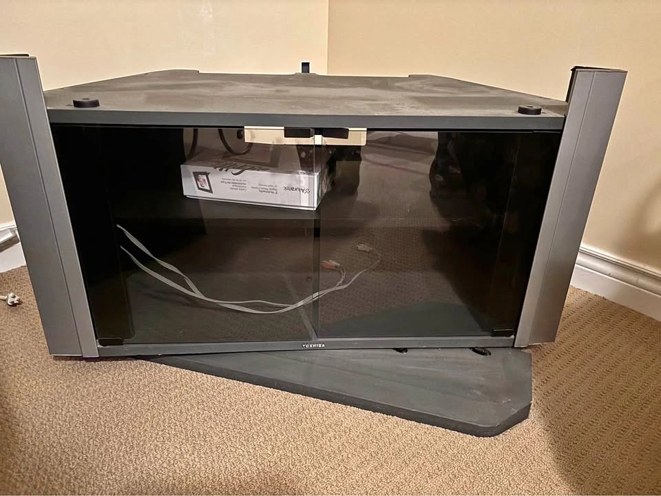 Toshiba TV Stand 38x 19 Free