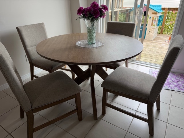Dining table with 4 chairs