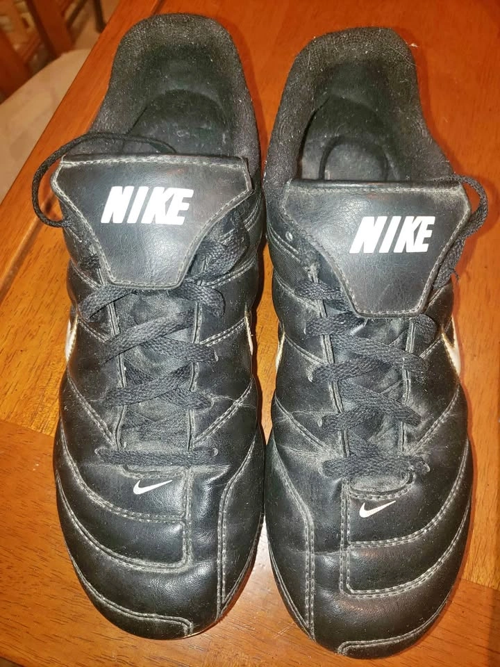 Nike T90 Shoot III TF Soccer Cleats Youth Size 4Y