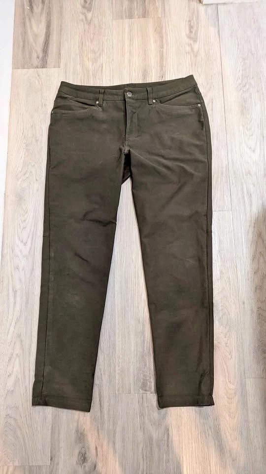 Lululemon Size 34 Men's Work Pants