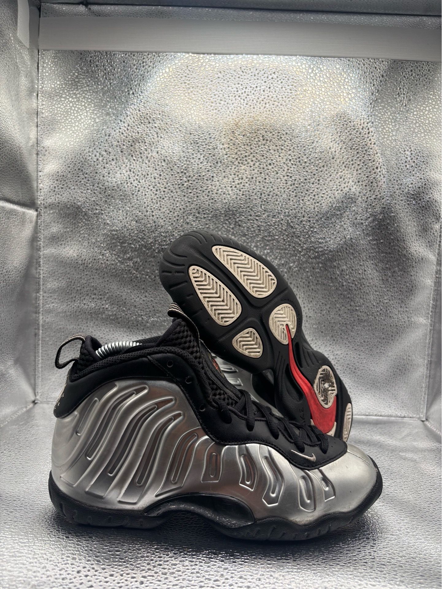 Nike air Foamposite one chrome black GS