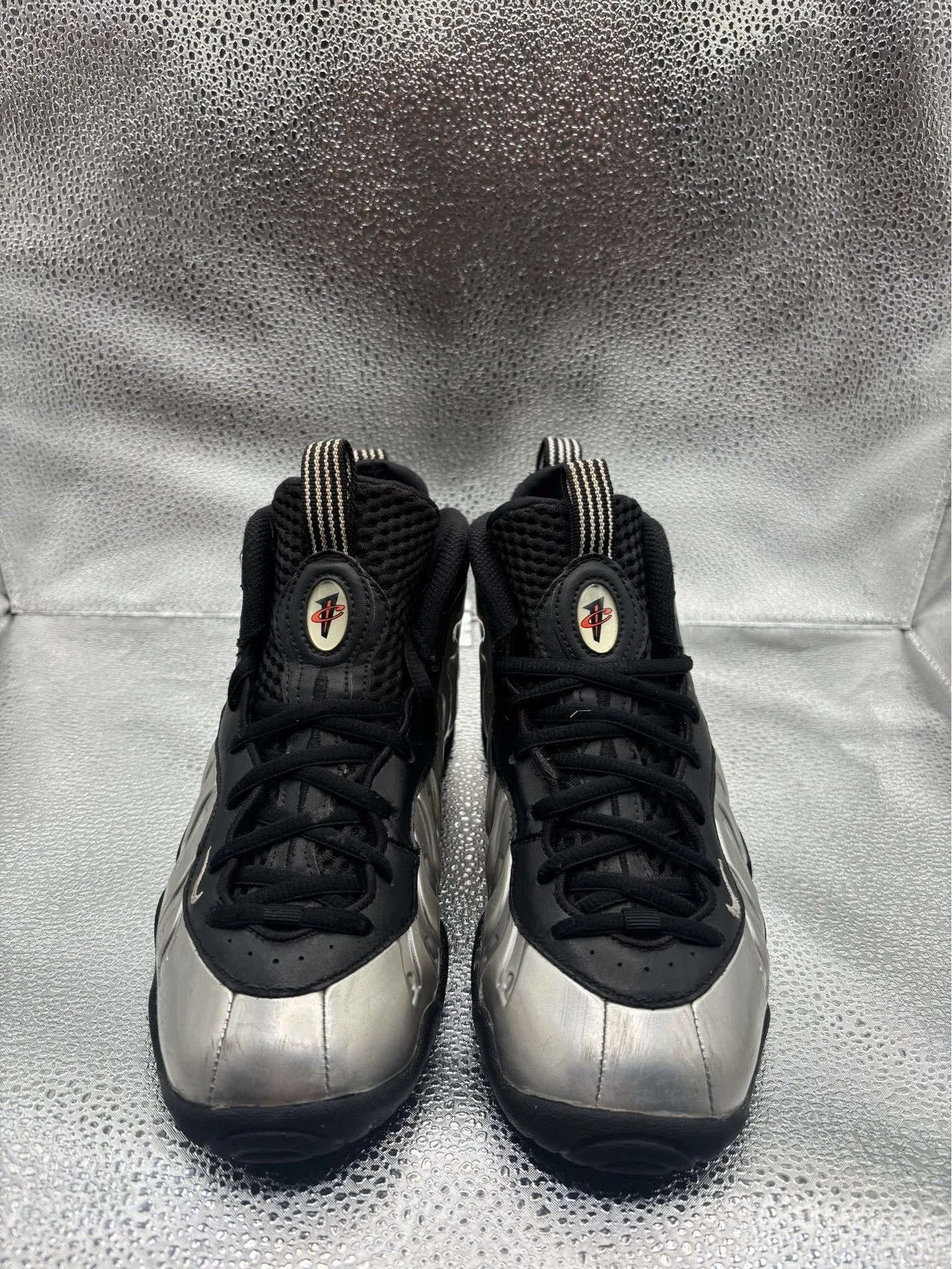 Nike air Foamposite one chrome black GS - photo 2