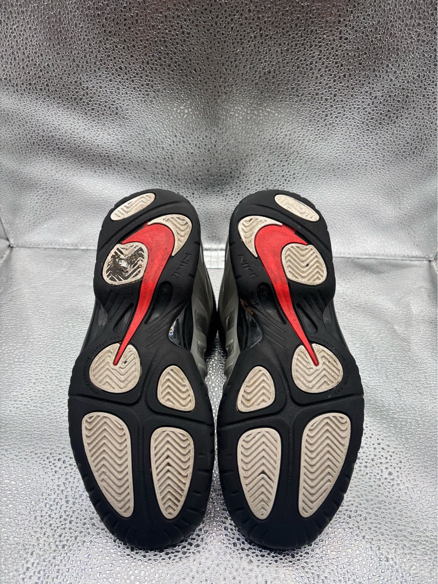 Nike air Foamposite one chrome black GS - photo 3