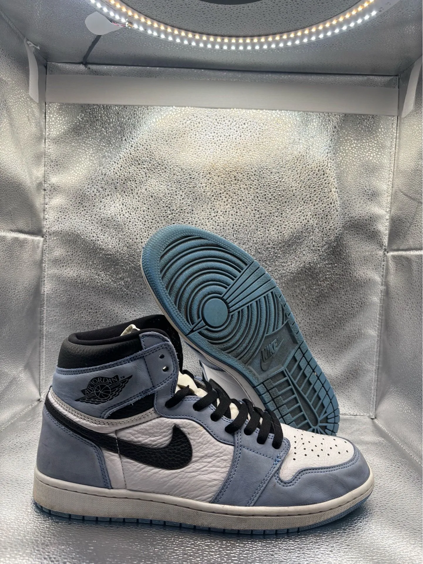 Air Jordan 1 high university blue