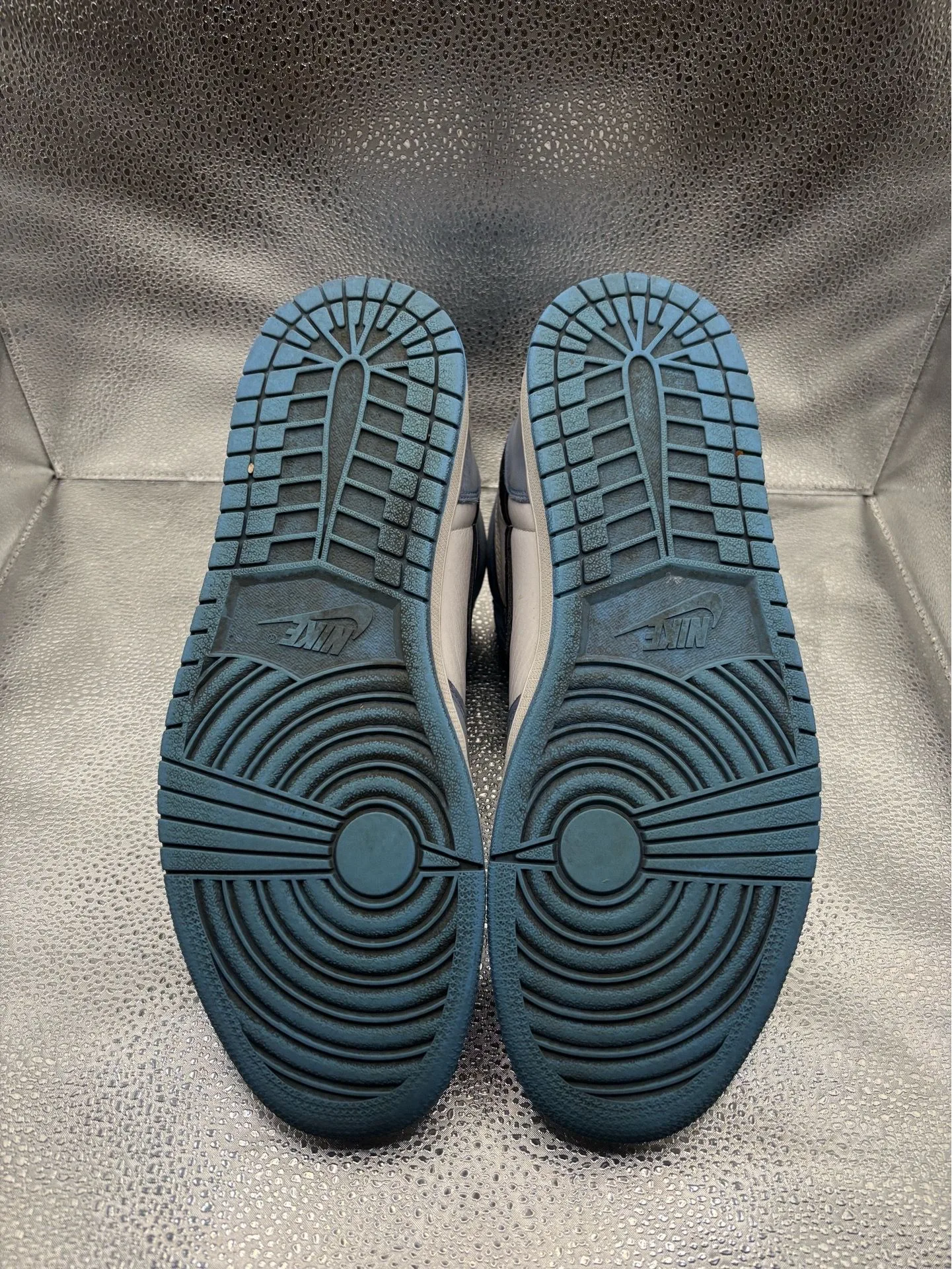 Air Jordan 1 high university blue - photo 3