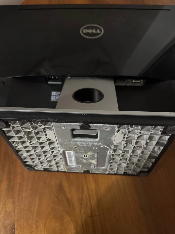 Dell computer monitor in good working condition. - photo 2