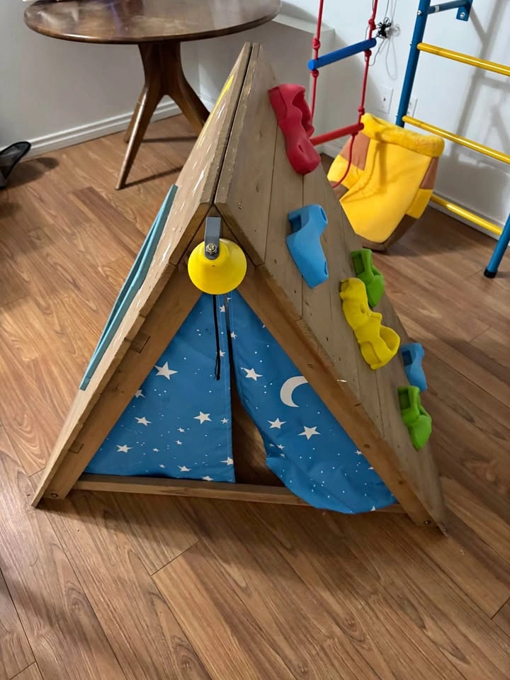KidKraft Wooden Climbing Tent / Indoor Playhouse