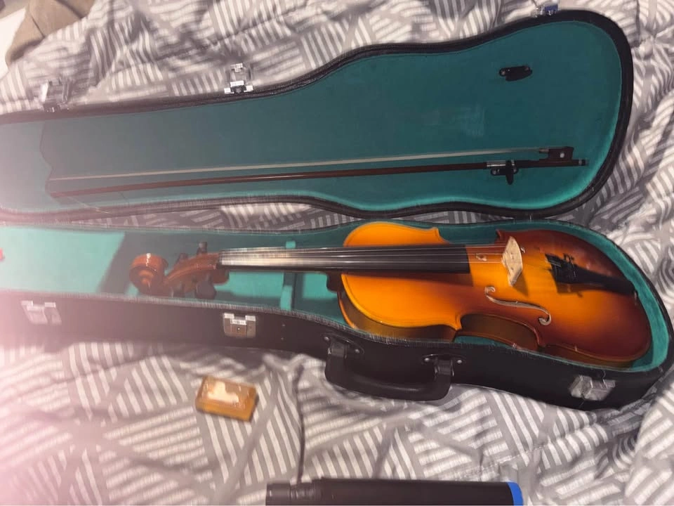 Corelli Student Violin 4/4 Full Size (Model M407) - with Case & - photo 4