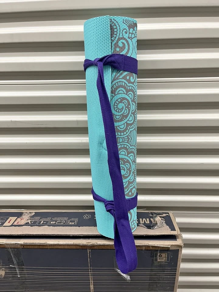 Gaiam Premium Yoga Mat – Great Condition