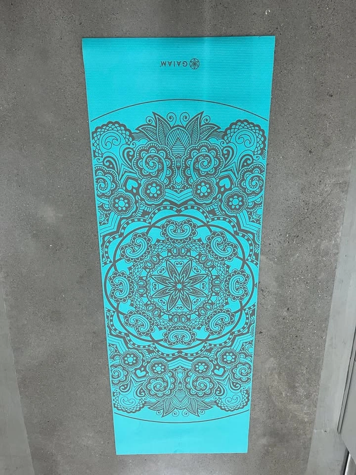 Gaiam Premium Yoga Mat – Great Condition - photo 4