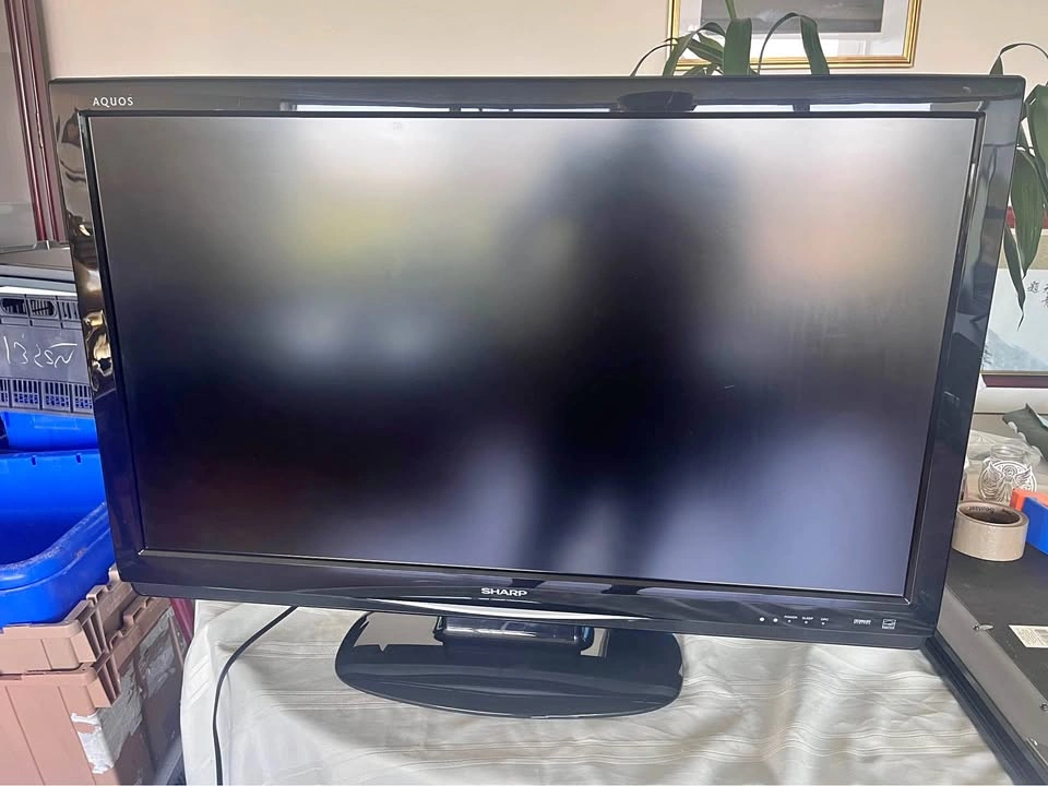 SHARP AQUOS TV
