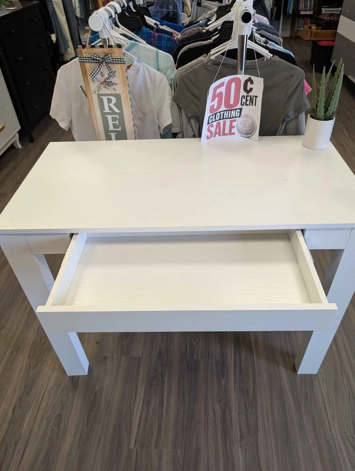 🤍 Basic White Desk w/ Large Drawer – Clean🤍 - photo 3