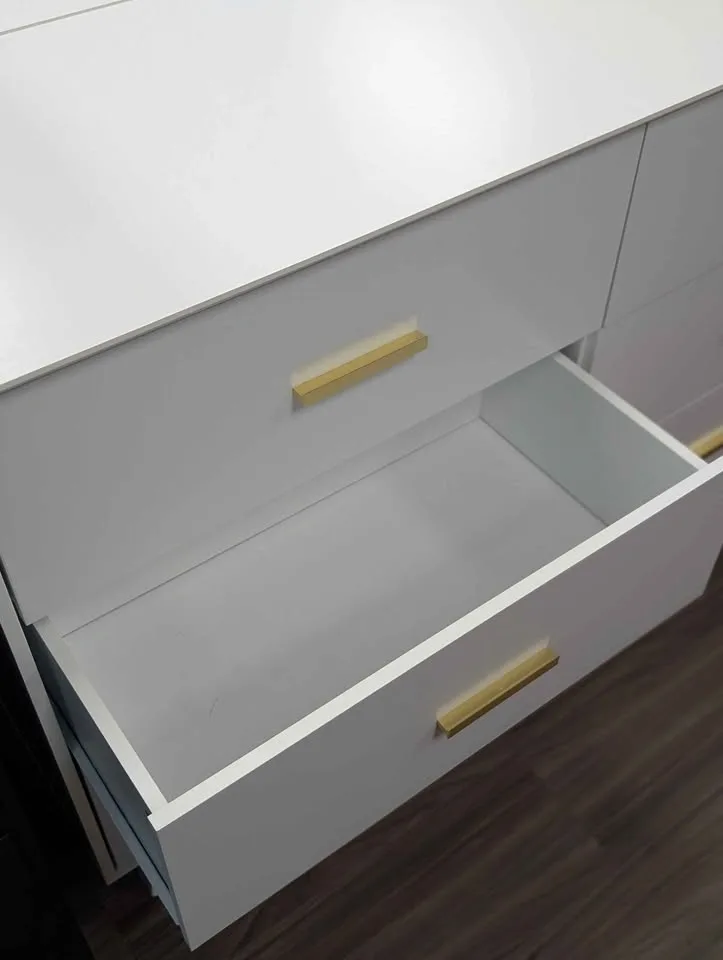 White 6 Drawer Dresser – Modern Look w/ Gold Hardware - photo 3