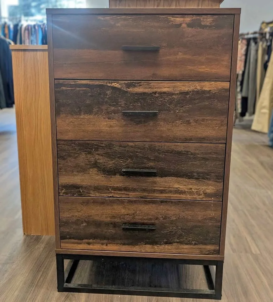 4-Drawer Rustic Wood Dresser Great Condition