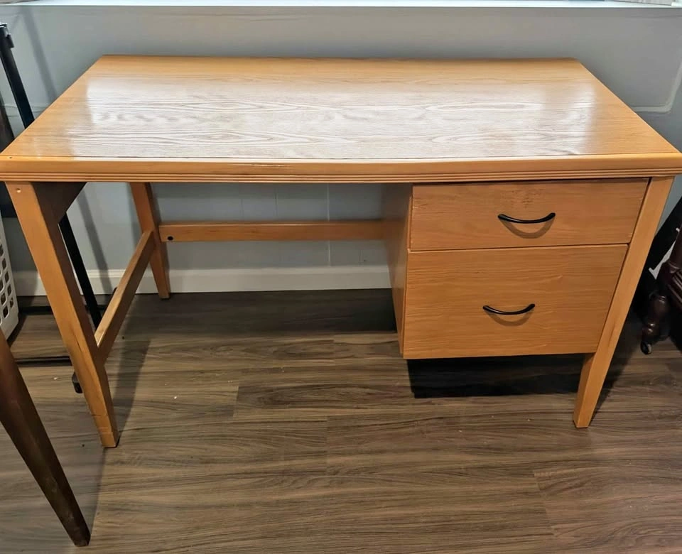 Solid Wood Desk with 2 Drawers – Clean, Minimal Style