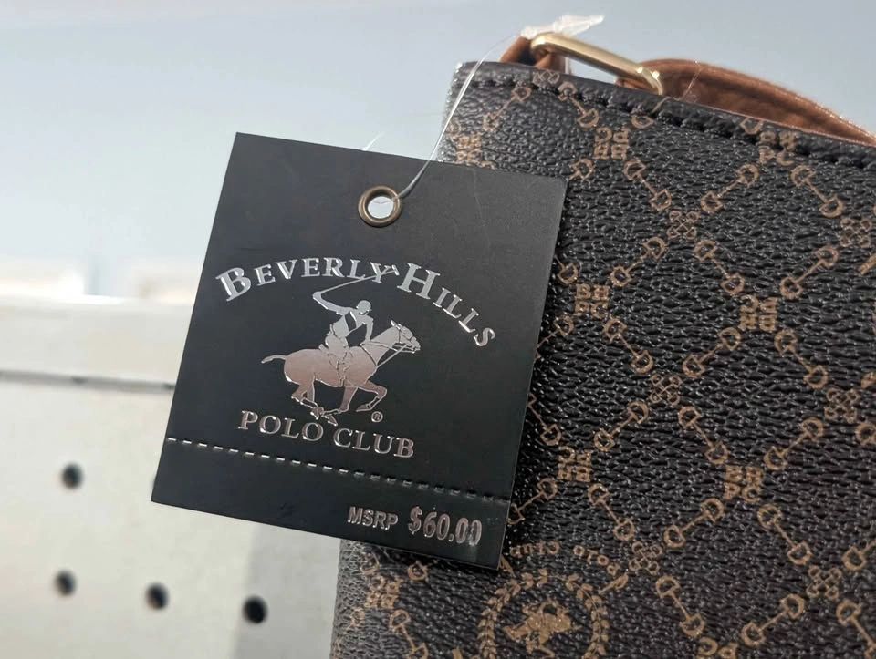 SALE. Beverly hills Leather Purse 👜 $20! - photo 3