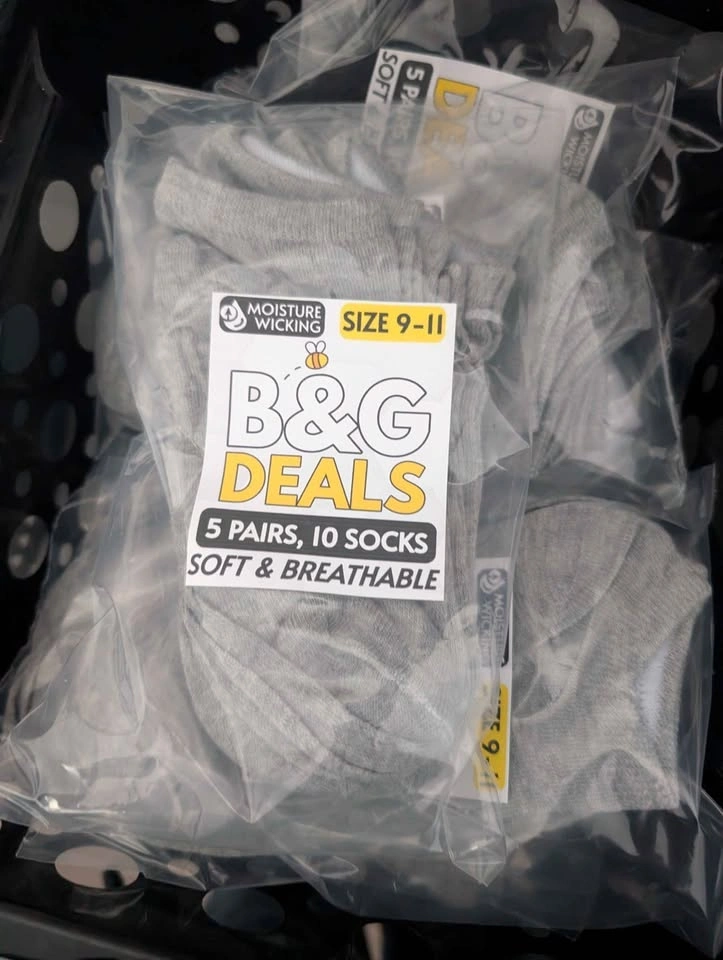 Brand New socks! 5 Pairs Only 2.99!? - photo 2