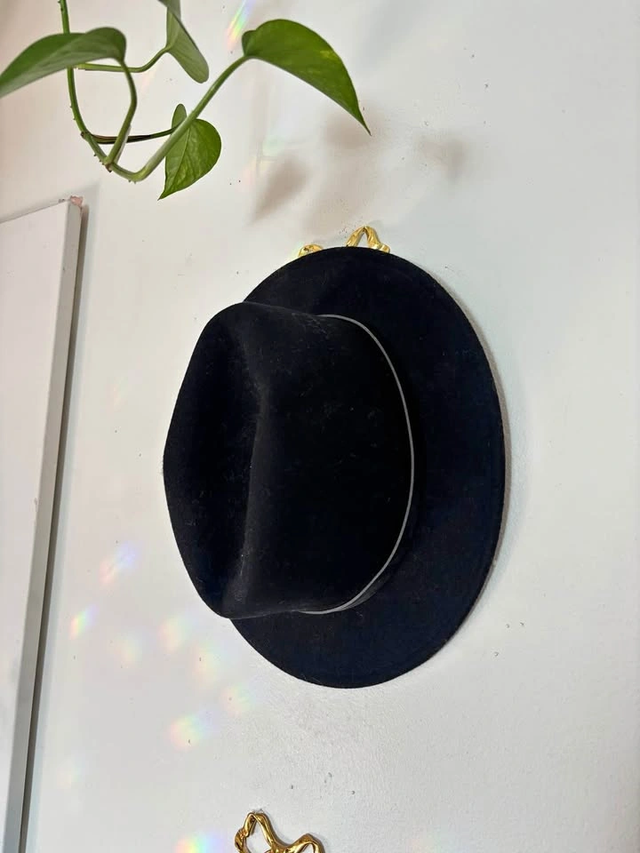 Urban Outfitters black brimmed hat
