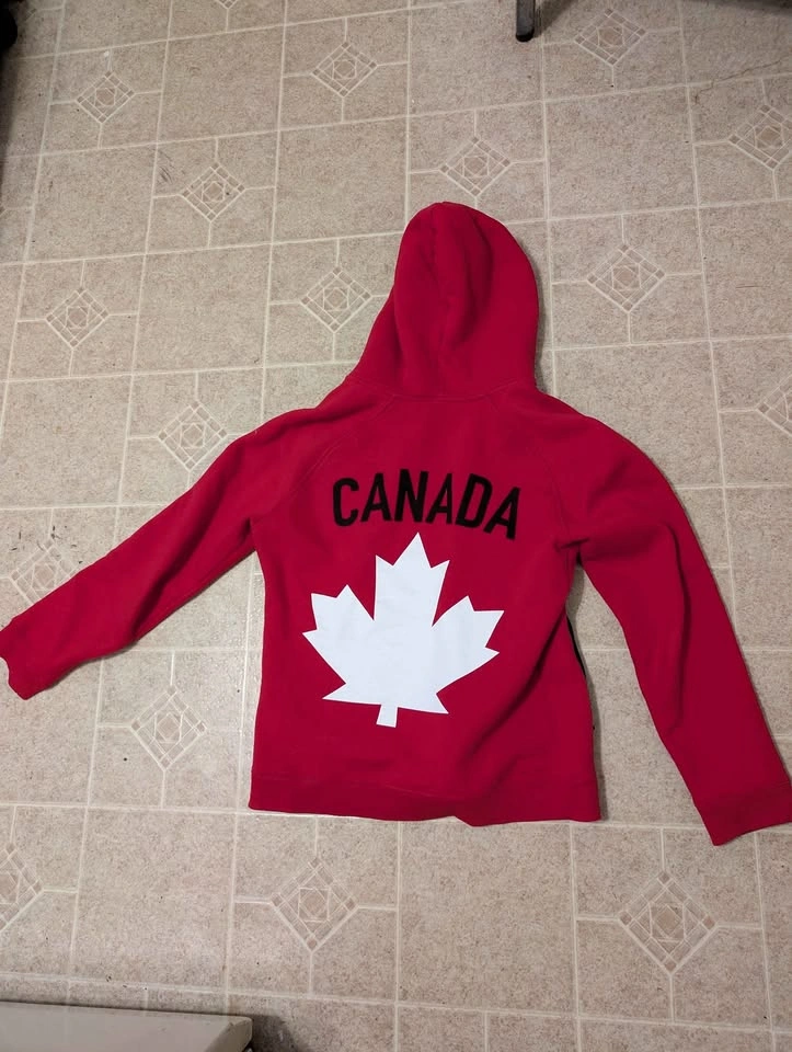 Olympic Team Canada hoodie Size large - photo 2