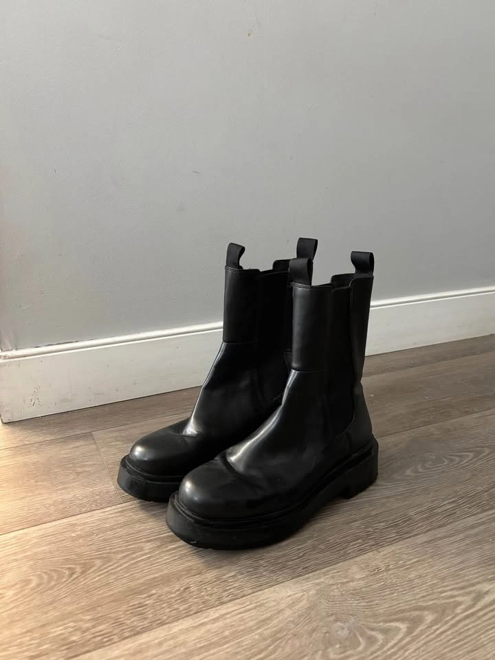 Black chelsea boot - size 7 - photo 2