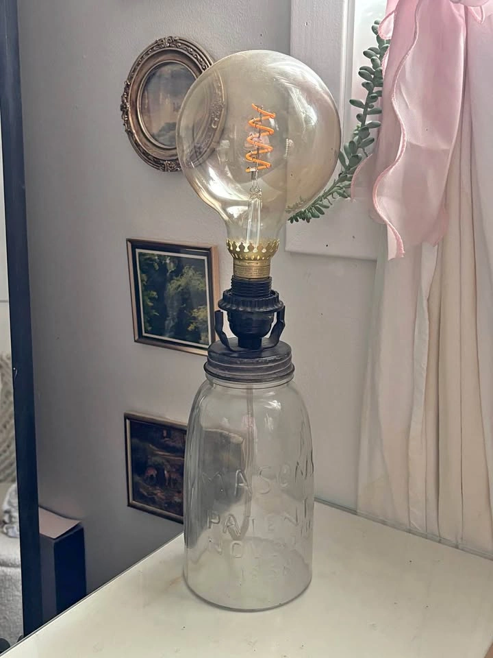 Mason Jar Lamp