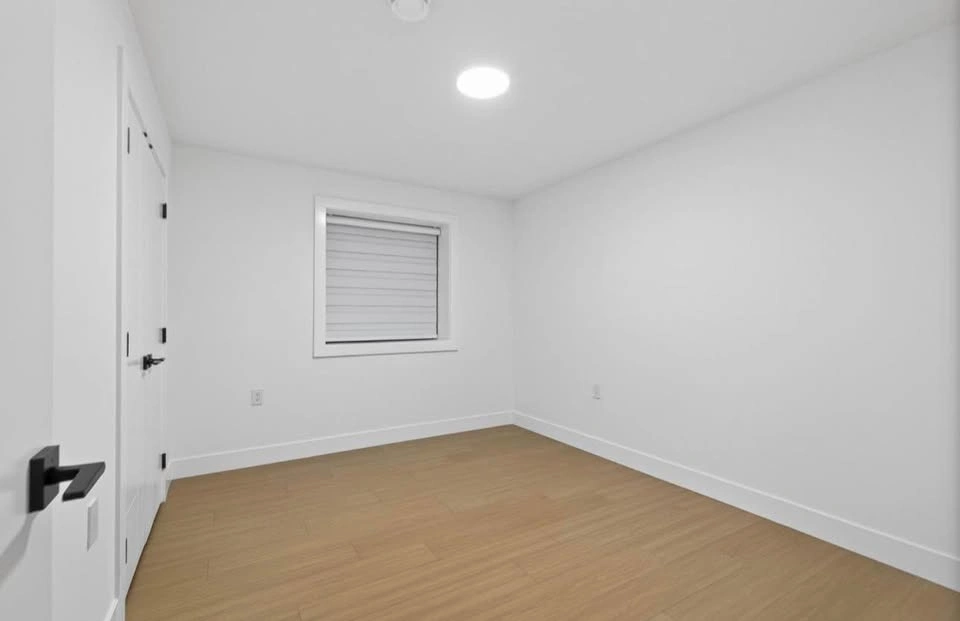 2 Beds 2 Baths - House - photo 2