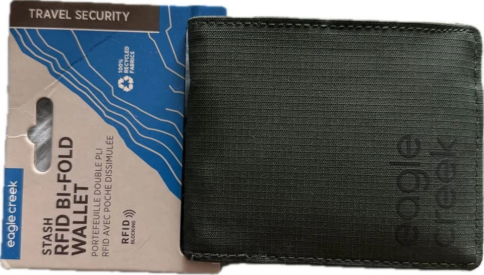 Eagle Creek Stash RFID Wallet (Bifold, Grass Green) - photo 3