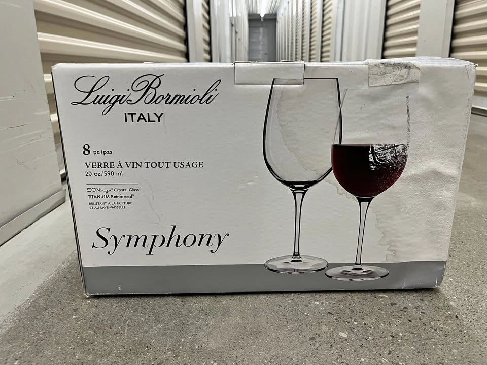 MOVING SALE: PRICE REDUCED – MUST GO BY JUNE 14 Wine Glasses