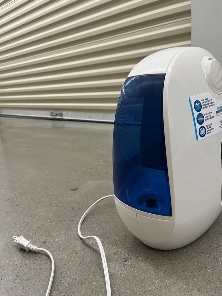 MOVING SALE: PRICE REDUCED – MUST GO BY JUNE 14 Humidifier - photo 3