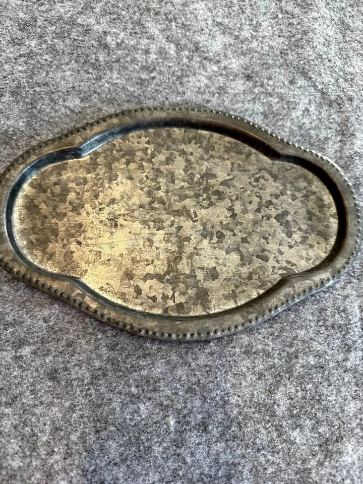Vintage style tray