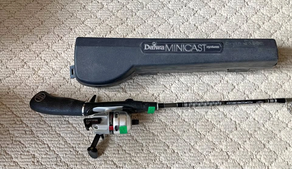 DAIWA Minicast 2 MC 59 & Daiwa 1.53m Rod With Case