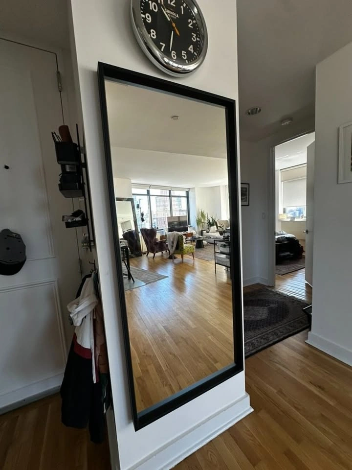 Mirror, Black frame, Great Condition IKEA - photo 3