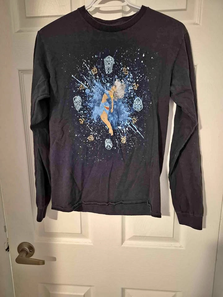 Atlantis Long Sleeve - Size Medium