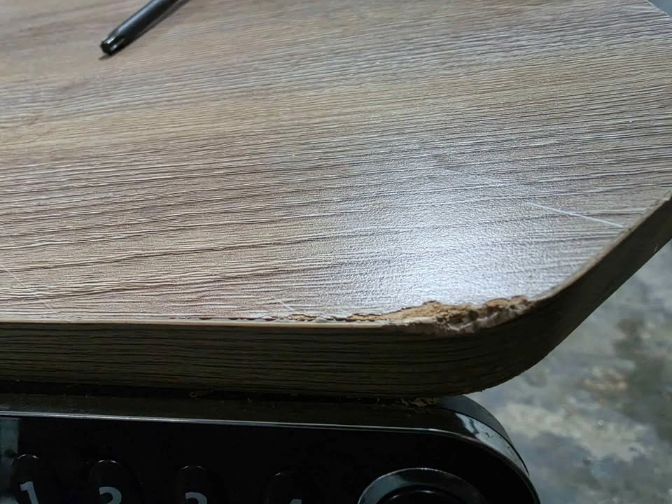 Adjustable Desk and Gaming Chair - photo 5