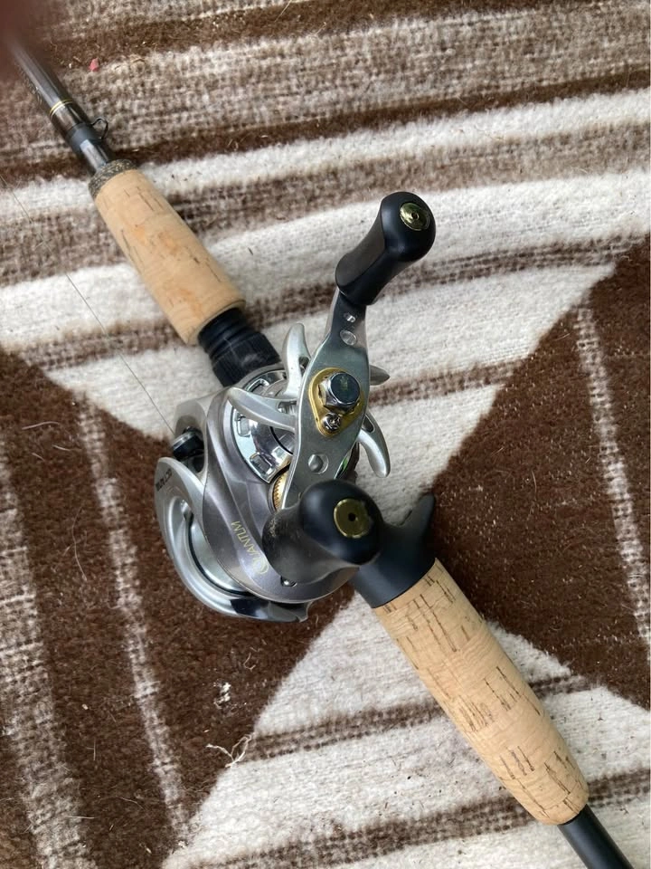 Quantum Octane Bait Casting Reel with 6’ 6” Graphite Rod - photo 3