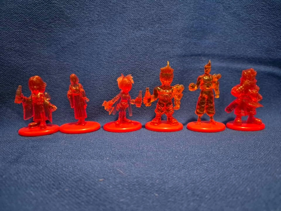 18 Vintage Final Fantasy Coca Cola Figures - photo 2